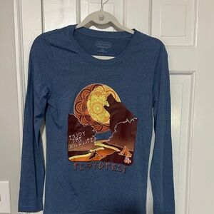 Wolf long sleeve T- shirt size medium